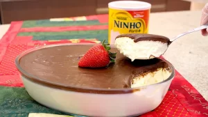 Sobremesa de Leite Ninho com Chocolate na Travessa