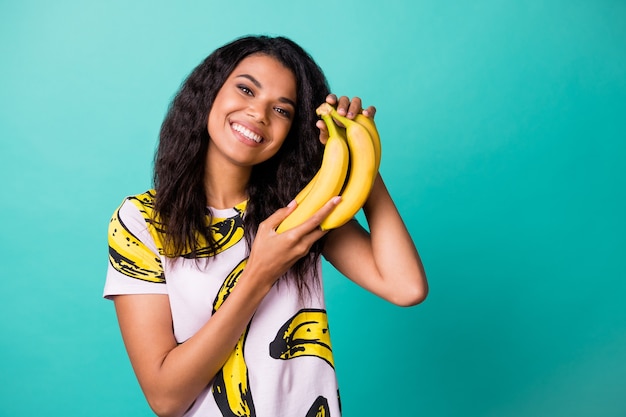 Benéficos das Frutas: 9 Benefícios da Banana: Descubra Por Que Comer Banana Todos os Dias é Saudável 