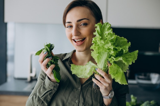 COMER ALFACE! Benefícios e Cuidados: Tudo que Você Precisa Saber 