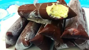 Geladinho de Maracujá com Casquinha de Chocolate Fica Perfeito