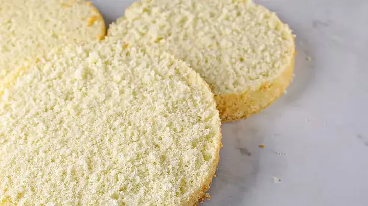 Pão de Ló Úmido e Sem Erro, Receita Coringa para Suas Sobremesas