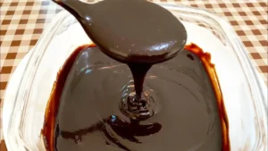 Calda de Chocolate Perfeita: Simples, Fácil e Deliciosa para as suas Sobremesas
