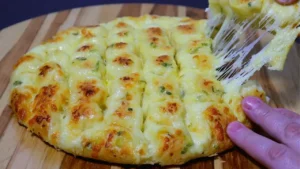 Pão de Alho com Queijo: O Acompanhamento Irresistível para Seu Churrasco