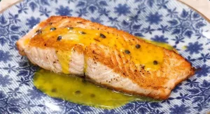 Salmão com Molho de Maracujá: Sabor Incrível e Textura Suave