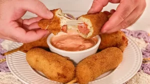 Corn Dog Coreano: O Lanche Crocante e Irresistível que Você Vai Amar