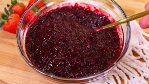 Geleia de Frutas Vermelhas Fácil: O Segredo do Recheio Perfeito Veja