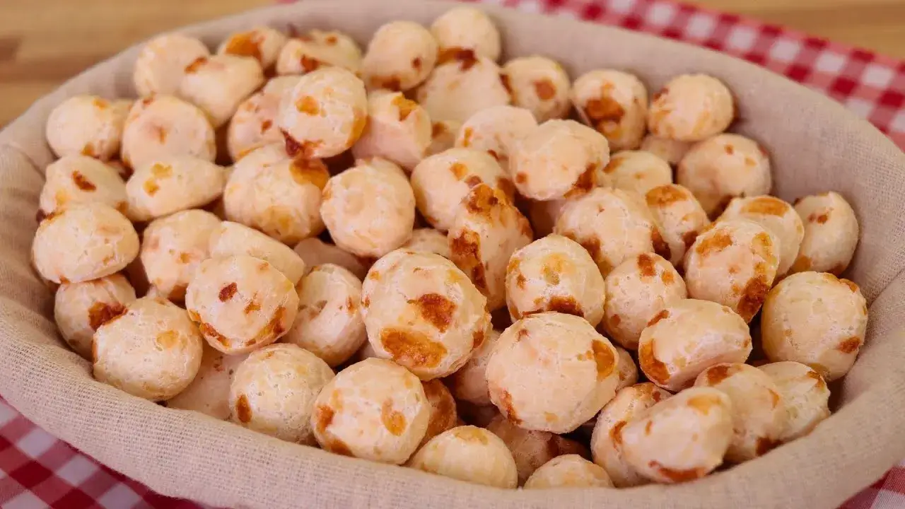 Mini Biscoito de Polvilho com Queijo: Crocante, Saboroso e Viciante