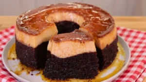 Bolo Pudim de Leite Condensado com Chocolate, Fácil e Muito Gostoso Veja