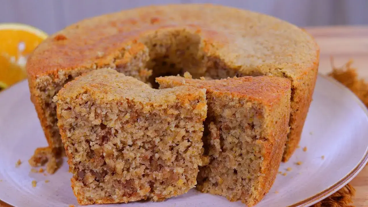 Bolo de Laranja com Aveia e Nozes: Fácil, Saudável e Para Comer Sem Culpa