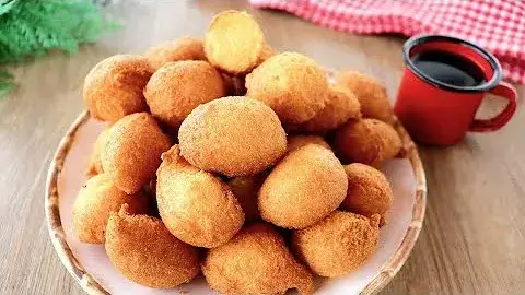 Bolinho de Fubá Crocante e Sequinho: Receita Fácil e Econômica para o Seu Café