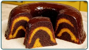 Bolo de Cenoura Mesclado com Chocolate: Aprenda a Receita que vai Surpreender a Família