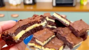 Brownie com Recheio de Chocolate Branco: Surpreenda com essa Receita Que Já Sai do Forno Recheada