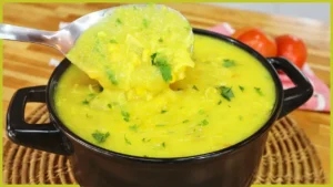 Caldo de Mandioca com Frango Cremoso: Receita Tradicional Para Esquentar Seu Dia Veja