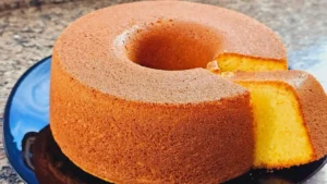 Bolo de Fubá Sem Trigo com Creme de Leite: Receita Fofinha para o Café