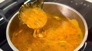 Caldo de Carne Cremoso Sem Farinha Receita Tradicional e Cheia de Sabor Veja
