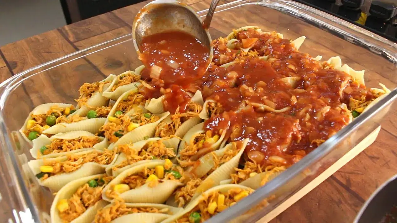Macarrão Recheado com Frango: Receita Fácil e Deliciosa para o Almoço em Família