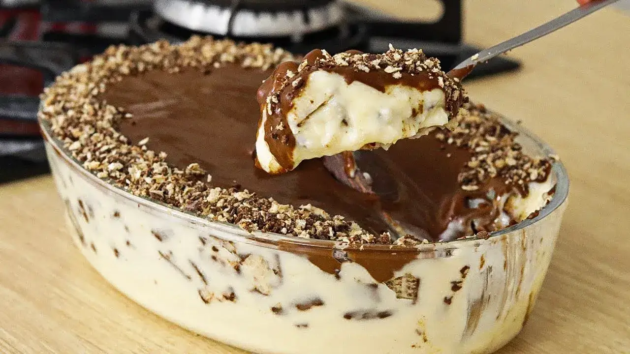 Sobremesa Bombom de Prestígio com Ganache Fake: Fácil e Deliciosa