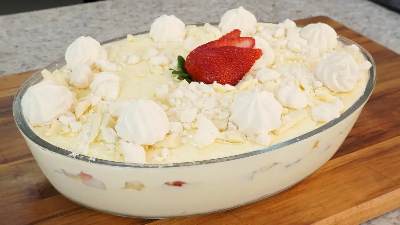 Sobremesa de Morango com Creme: Textura Cremosa e Sabor Inconfundível
