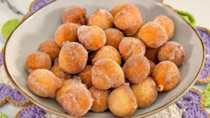 Bolinho de Chuva Tradicional: Receita Simples, Sequinha e Fofinha