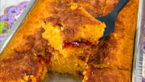 Bolo De Milho Com Requeijão e Goiabada Feito no Liquidificador, Vem Aprender a Fazer