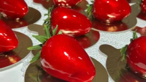 Morango Do Amor Com Brigadeiro: Receita Fácil Com Casquinha Crocante e Brilho Perfeito Sem Erro