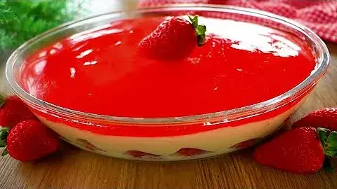 Morango do Amor na Travessa: Sobremesa Fácil com Morango que Rende Muito