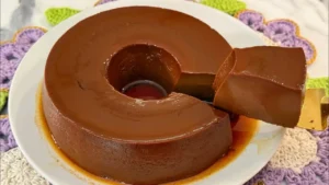 Pudim Cremoso de Doce de Leite com Chocolate: Receita Tradicional na Boca do Fogão