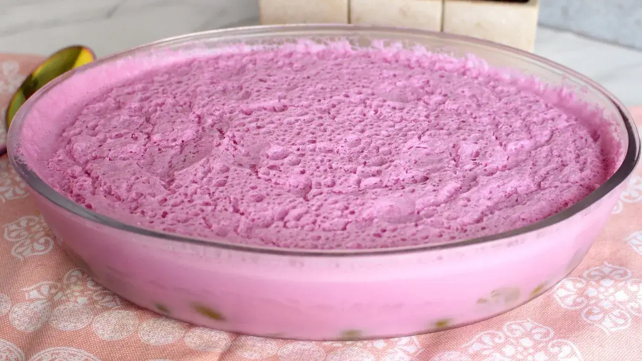 Sobremesa Sem Açúcar: Gelatina de Uva com Iogurte Natural