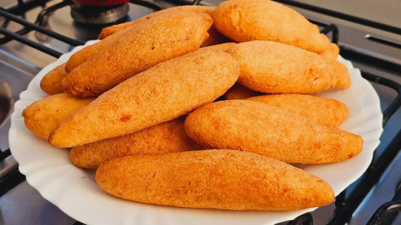Bolinhos de Polvilho Doce Crocantes e Sequinhos que não Estoura Veja Pra Fazer
