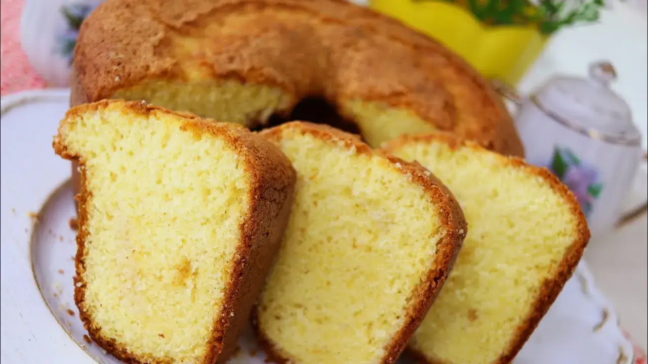 Bolo Simples Que Derrete na Boca: Receita de Bolo Caseiro Fácil