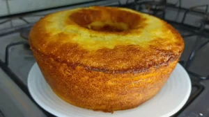 Bolo de Arroz Cru Fácil com Dois Ovos: Receita Macia e Deliciosa