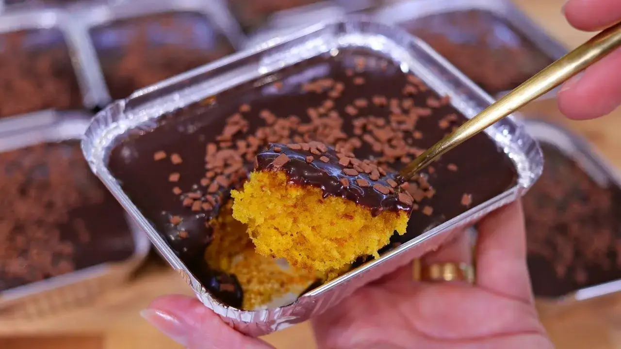 Bolo de Cenoura na Marmita: Receita Prática e Deliciosa