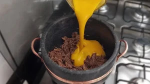 Caldo de Fraldinha com Mandioca e Abóbora Cabotiá