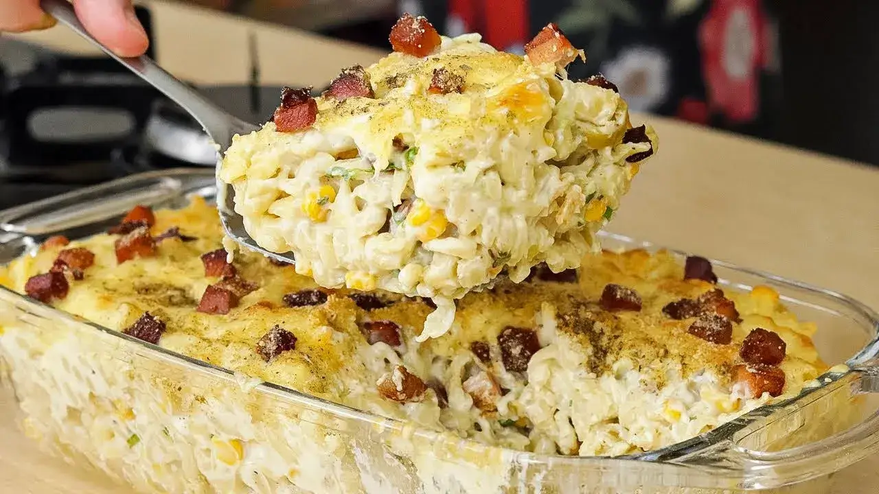 Macarrão Cremoso Com Bacon e Queijo: Receita Fácil e Cheia de Sabor
