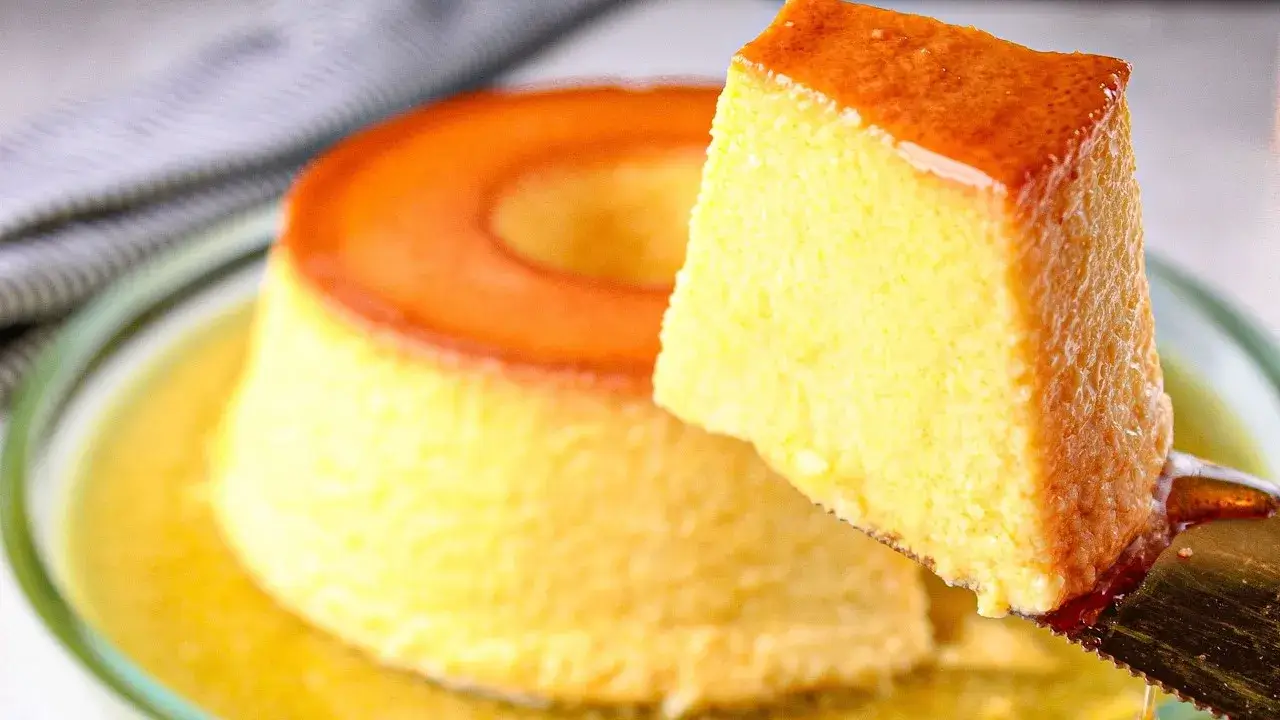 Pudim de Milho Cremoso com Calda de Caramelo