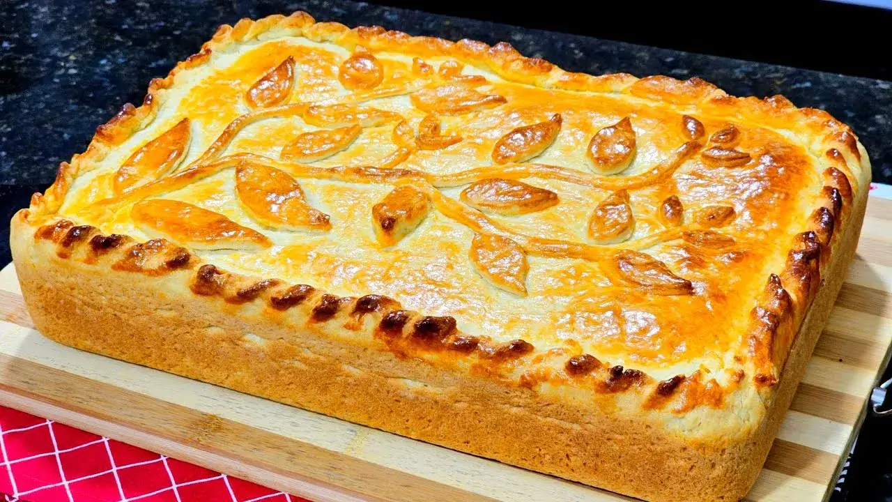 Torta de Frango com Massa Fácil de Fazer e Saborosa