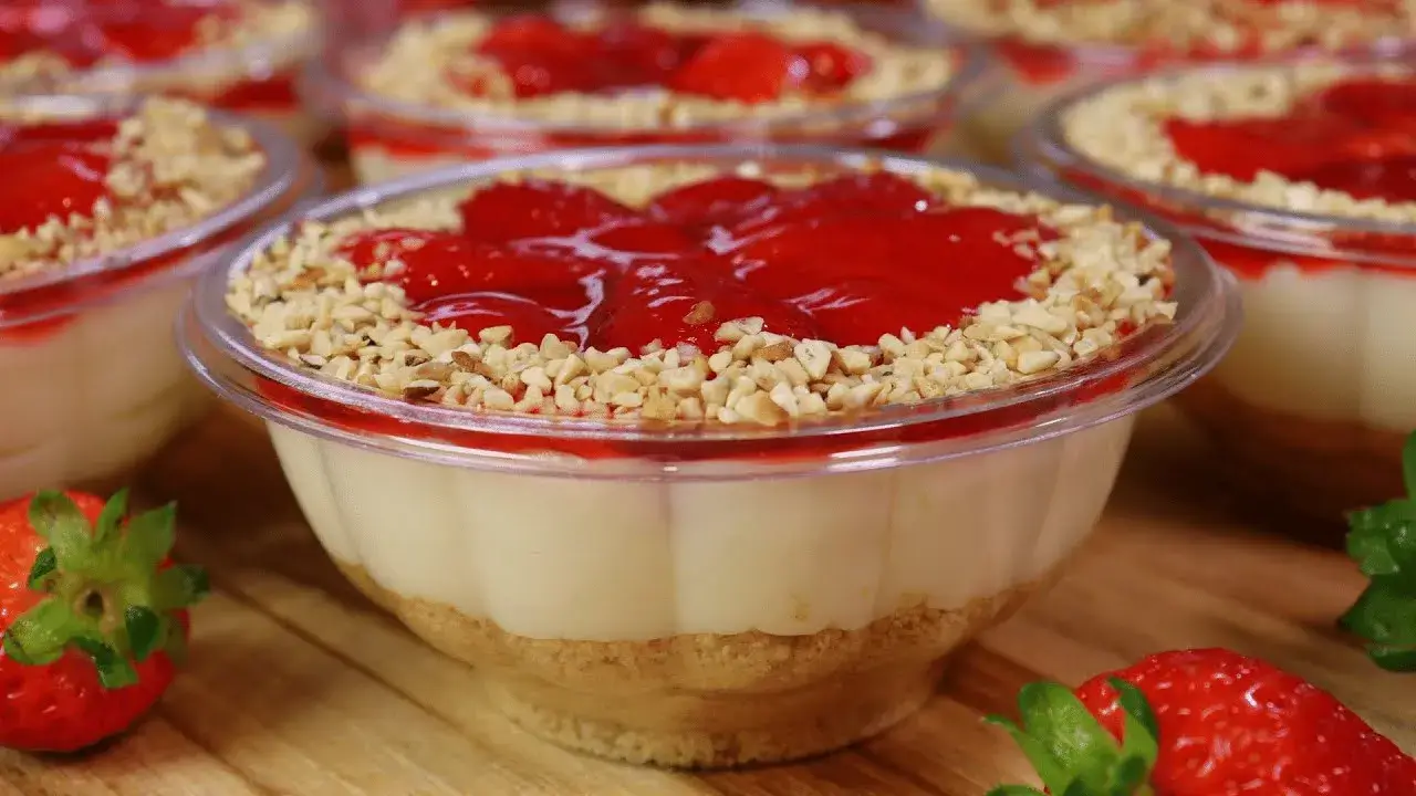 Tortinha de Morango no Pote: Receita Completa e Prática