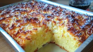 Bolo Cuca de Coco Fofinho e Muito Fácil de Fazer