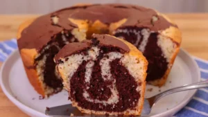 Bolo Mesclado Fofinho: Receita Fácil e Saborosa
