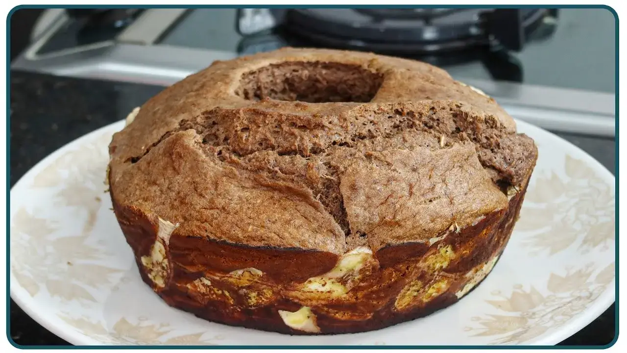 Bolo Saudável de Banana com Chocolate e Aveia