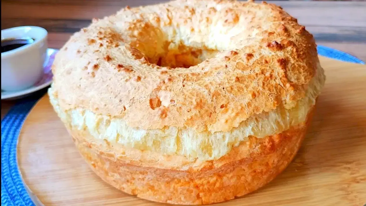 Bolo de Goma Macio e Fácil de Fazer para o seu Cafezinho