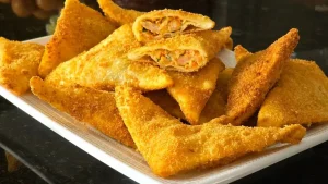 Pastel de Camarão Crocante e Muito Cremoso