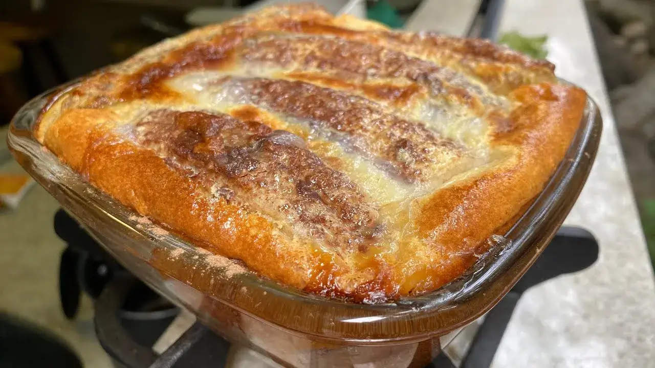 A banana maluca é uma sobremesa simples, cremosa e cheia de sabor, perfeita para servir...