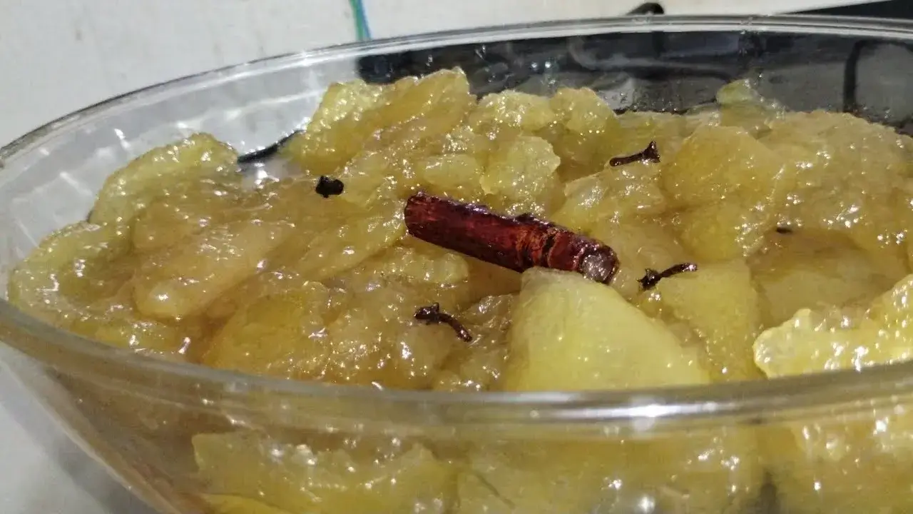 Aprenda a fazer um docinho de laranja delicioso e tradicional, perfeito para servir como sobremesa...