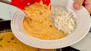 Frango cremoso fácil e delicioso: Aprenda o famoso creme de galinha nordestino