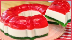 Gelatina de Natal cremosa com 3 camadas coloridas que encantam na mesa