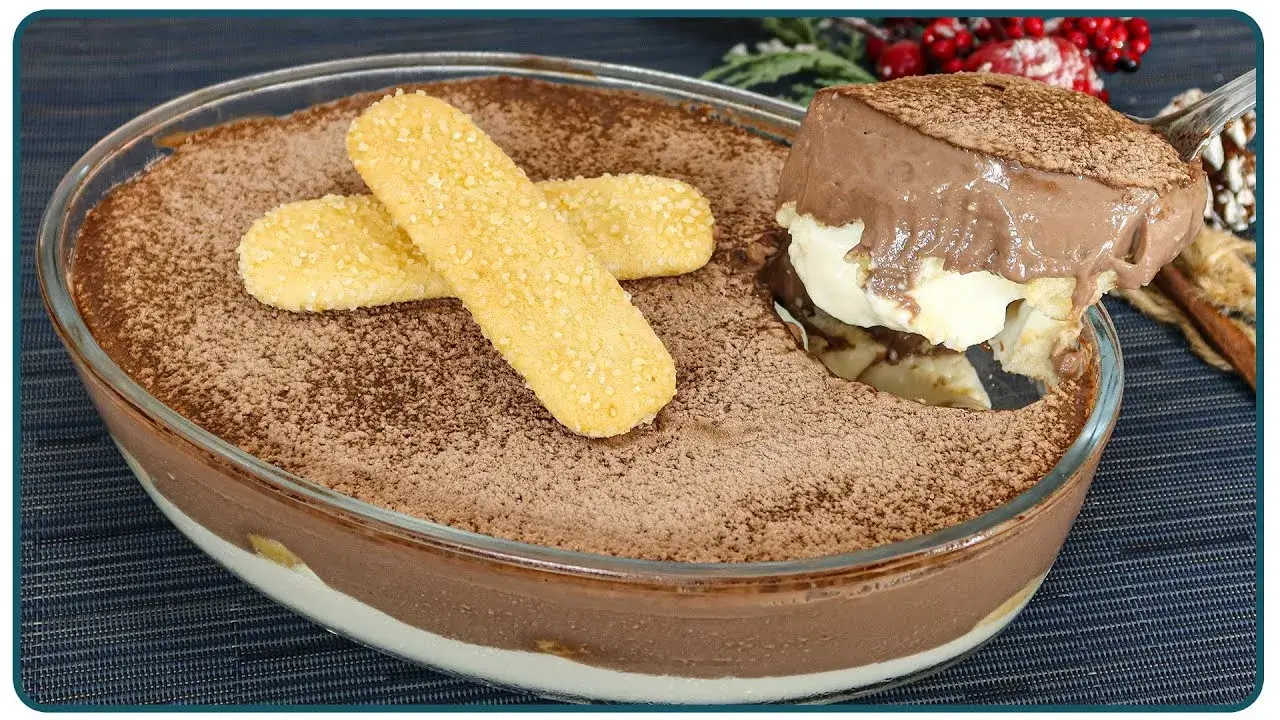 O pavê tradicional é uma sobremesa clássica, cremosa e cheia de sabor, perfeita para servir...