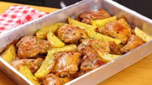 Sobrecoxa Com Batata Assada Muito Suculentas