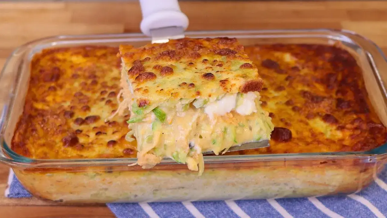 A torta proteica low carb é uma opção leve, saborosa e muito prática para o...