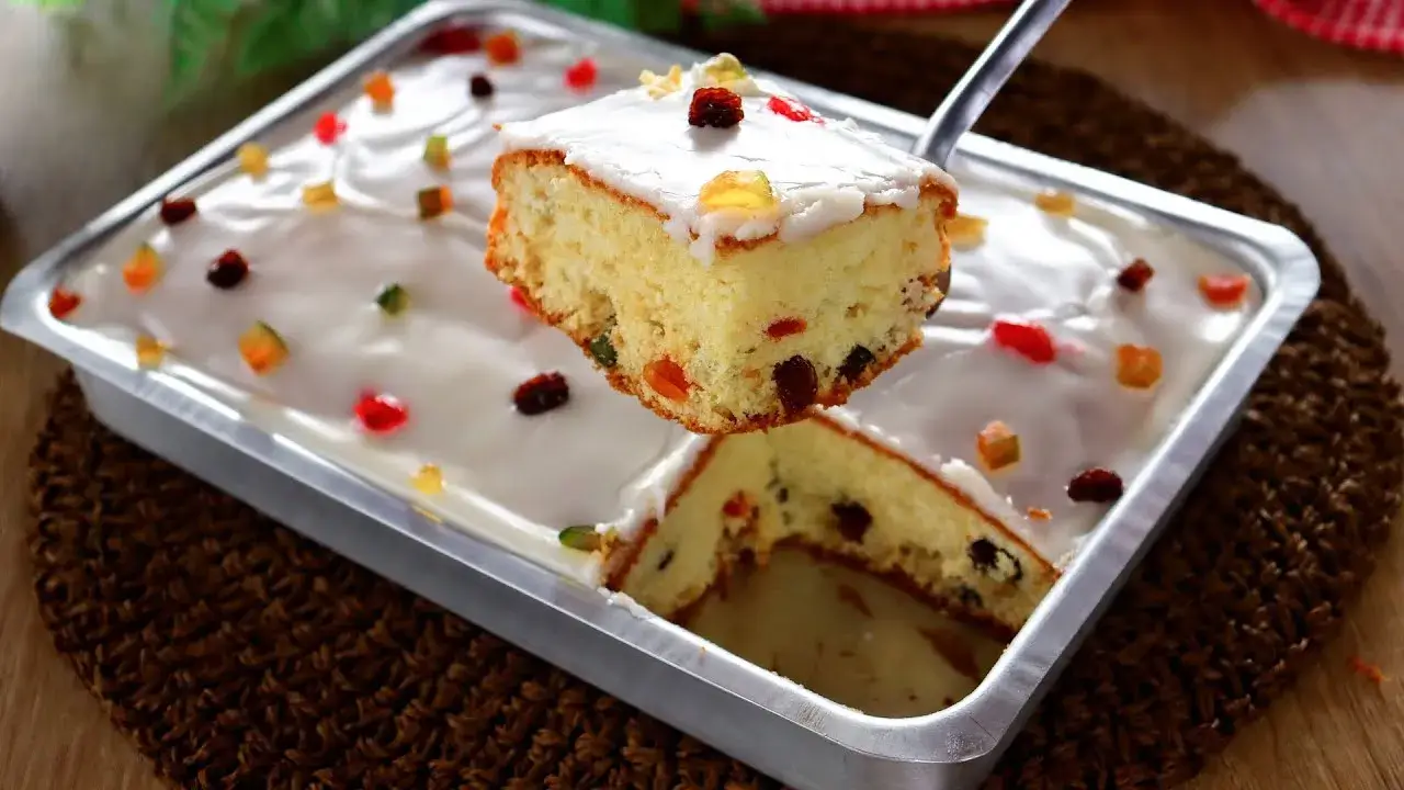 Bolo de frutas tradicional para festas de fim de ano